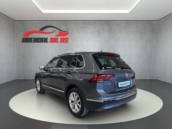 Volkswagen Tiguan 8 of 30