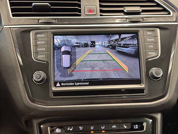 Volkswagen Tiguan 29 of 30
