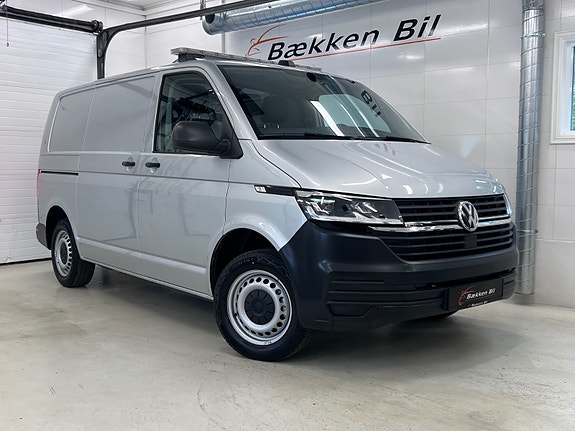 Volkswagen Transporter 2 of 5