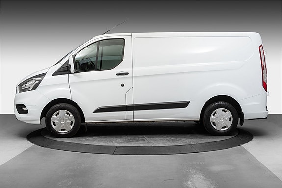 Ford Transit Custom 2 of 5