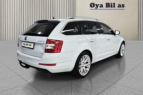 Skoda Octavia 3 of 5