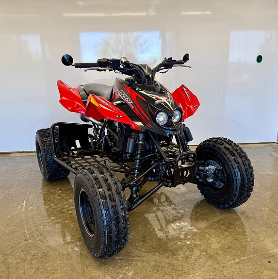 Arctic-cat DVX 400 2 of 26
