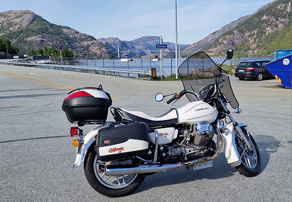 Moto Guzzi California 2 of 5