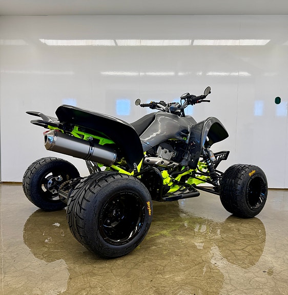 Suzuki LTZ 400 13 of 28