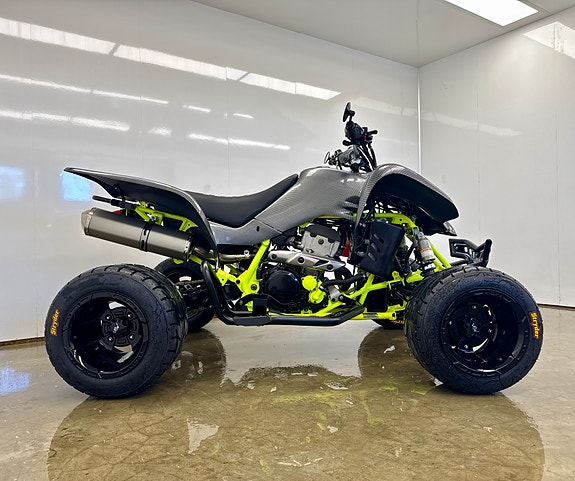Suzuki LTZ 400 15 of 28