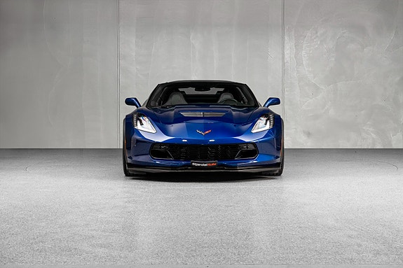 Chevrolet Corvette 17 of 30