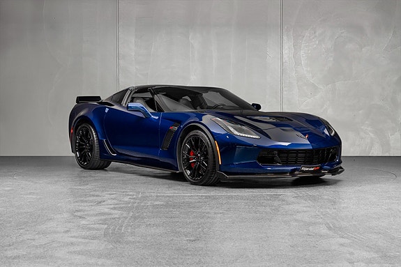 Chevrolet Corvette 15 of 30