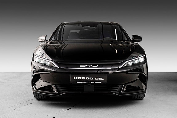 BYD Han 3 of 5