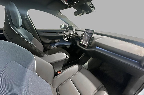 Volvo EX30 18 of 22