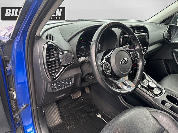 Kia e-Soul 10 of 19