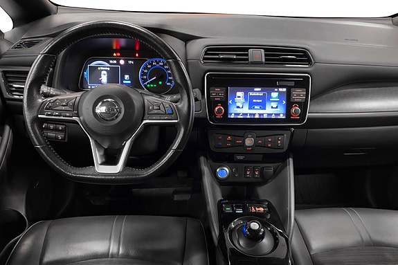 Nissan Leaf 9 of 13