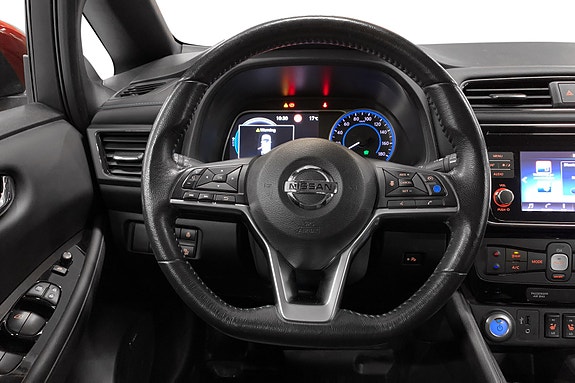 Nissan Leaf 10 of 13