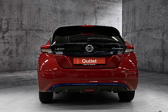 Nissan Leaf 6 of 13