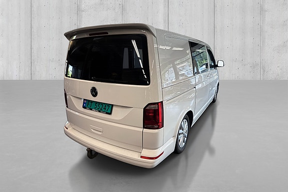 Volkswagen Transporter 3 of 5