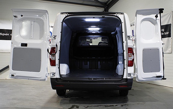 Maxus e-Deliver 3 9 of 21