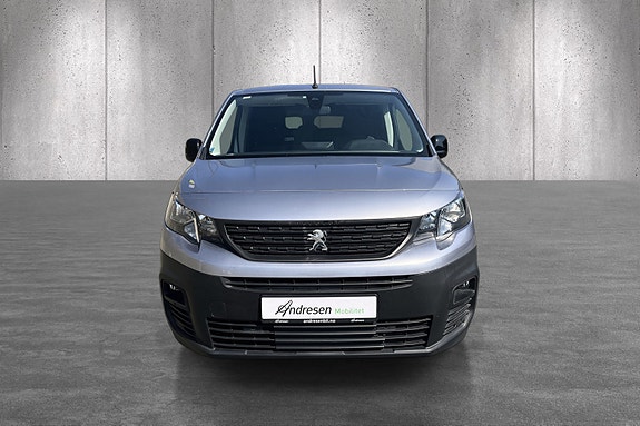 Peugeot Partner 2 of 13