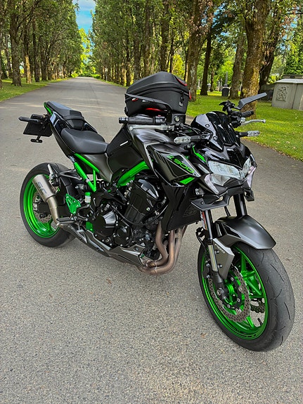 Kawasaki Z 900 13 of 21