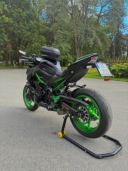 Kawasaki Z 900 14 of 21