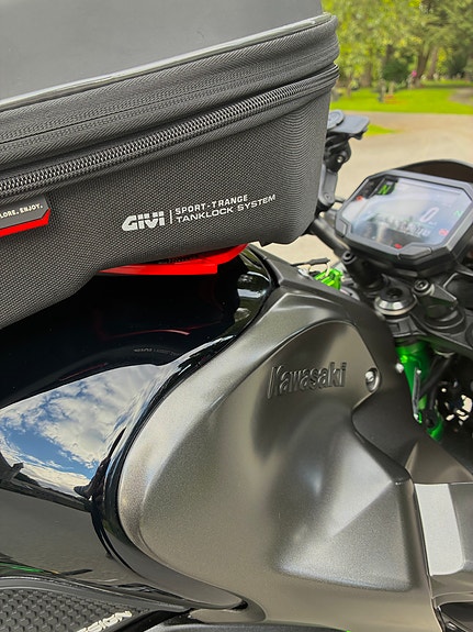Kawasaki Z 900 12 of 21