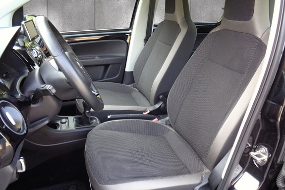 Volkswagen UP! 12 of 30