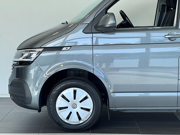 Volkswagen Transporter 3 of 5