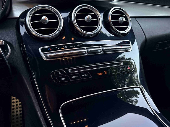 Mercedes-Benz C220 d 24 of 30