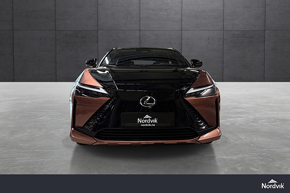 Lexus RZ450e 2 of 19