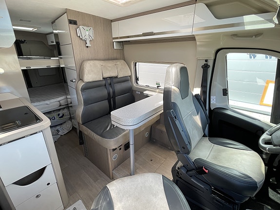 Challenger VANY ELEGANCE V114 MAX – KOMPAKT FAMILIEBOBIL MED 4 SOVEPLASSER! 4 of 5