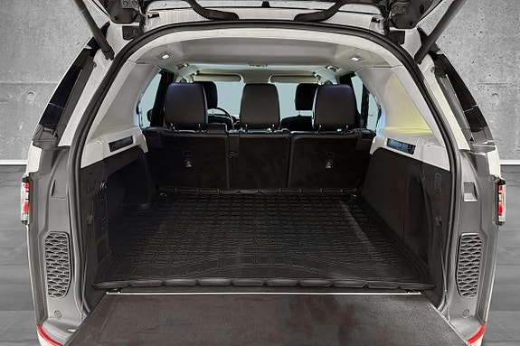 Land Rover Discovery 18 of 21