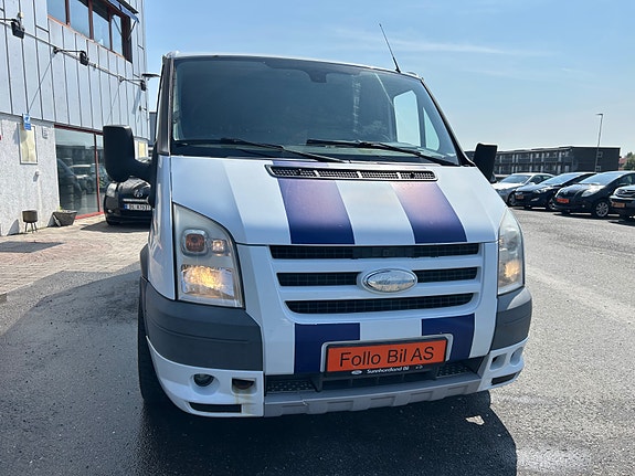 Ford Transit 2 of 5