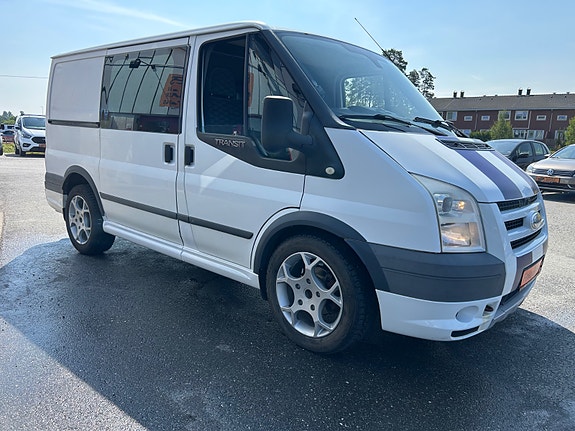 Ford Transit 3 of 5