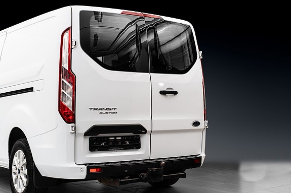 Ford Transit Custom 5 of 5