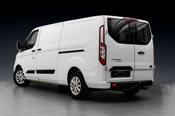Ford Transit Custom 4 of 5