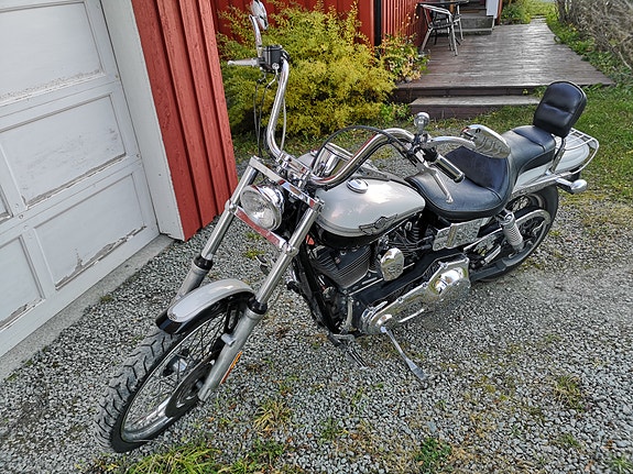 Harley-Davidson FXDWG Dyna Wide Glide 3 of 5