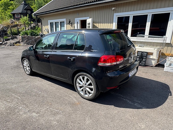 Volkswagen Golf VI 2 of 5