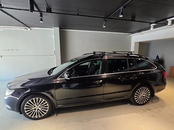 Skoda Superb 3 of 5