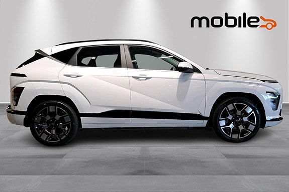 Hyundai Kona 2 of 25