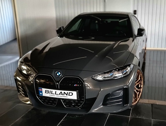 BMW i4 3 of 5