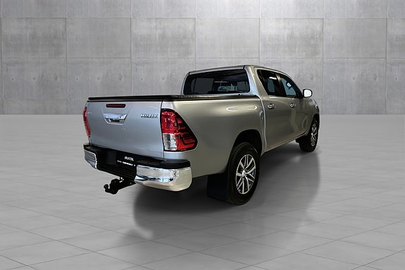 Toyota HiLux 5 of 5