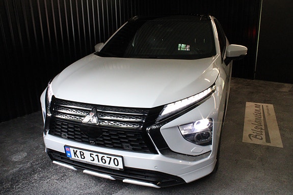 Mitsubishi Eclipse Cross 2 of 5