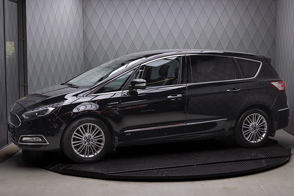 Ford S-MAX 2 of 5
