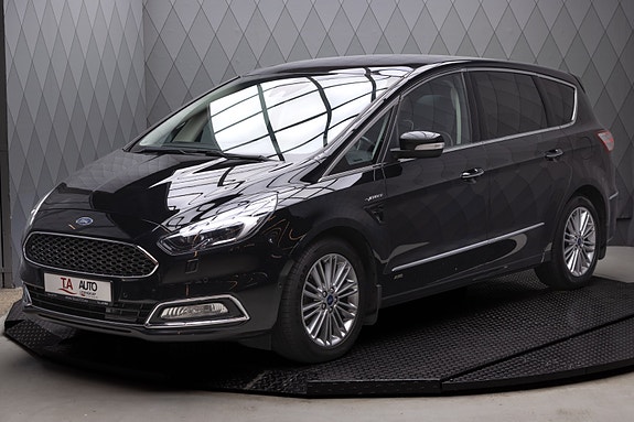 Ford S-MAX 3 of 5