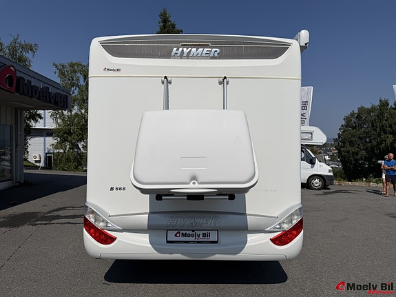 Hymer B 668 PL-PREMIUM LINE-3,0L-REGISTERKJEDE-HYDRAULISKE STØTTEBEN-MARKISE-ALDE-GASSKOMFYR-ENKLE SENGER-SENKESENG++ 4 of 5