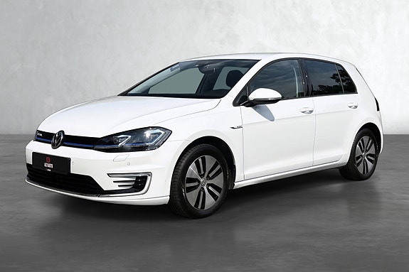 Volkswagen e-Golf VII 3 of 5