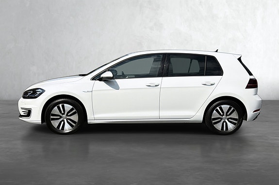 Volkswagen e-Golf VII 4 of 5