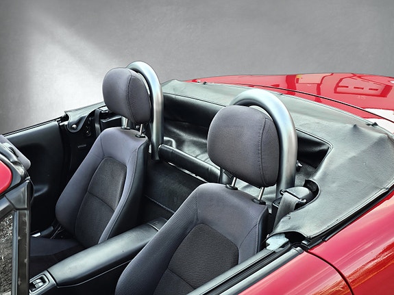 Mazda MX-5 13 of 22