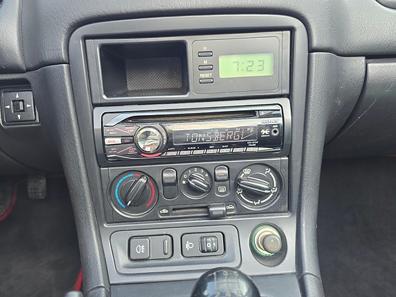 Mazda MX-5 18 of 22