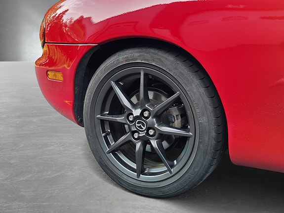 Mazda MX-5 7 of 22