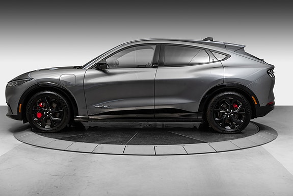 Ford Mustang Mach-E 2 of 5
