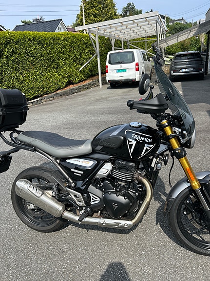 Triumph Speed 400 3 of 5